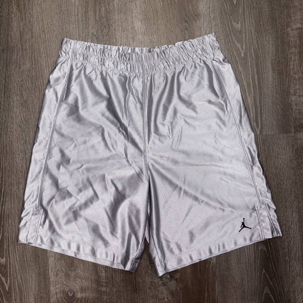 VTG Air Jordan Shorts Mens Medium Silver Baggy Shiny Silky Dazzle Basketball